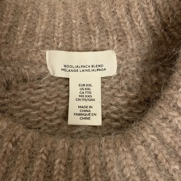 H&M Alpaca Sweater - Picture 2 of 3